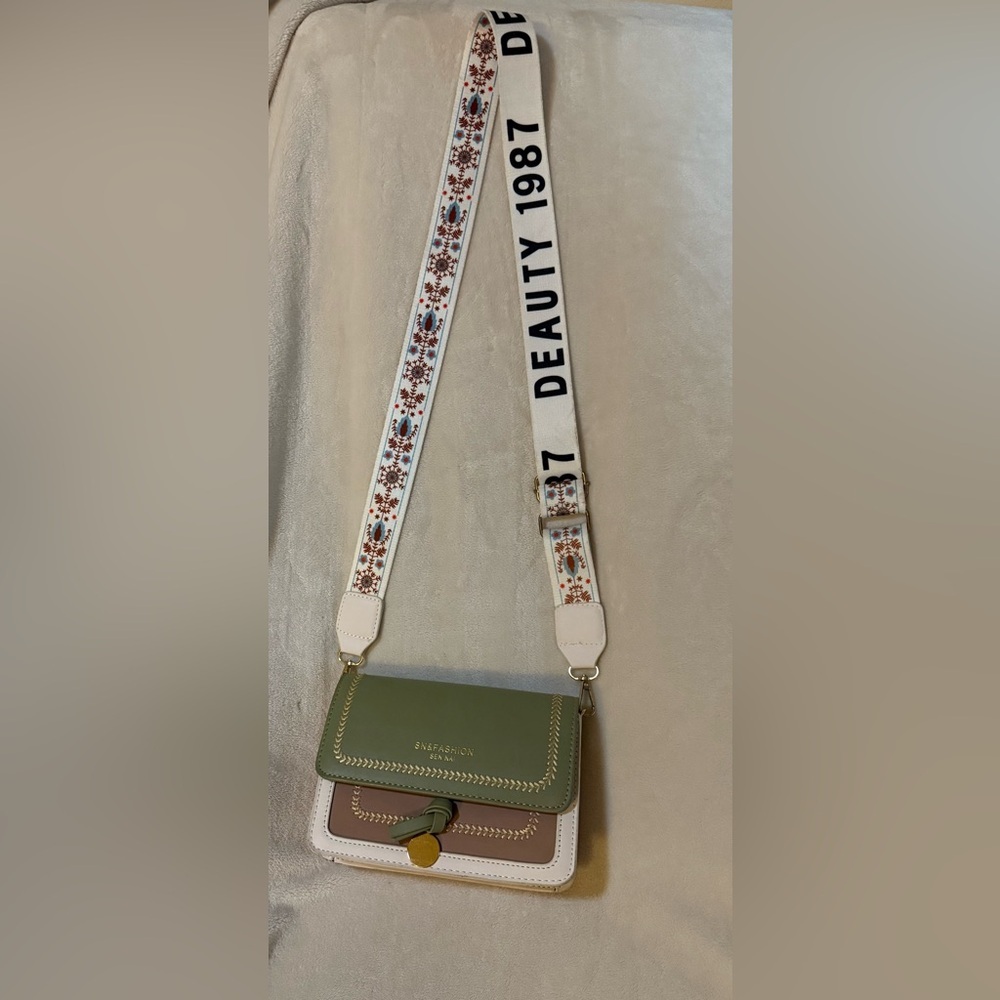 SN & fashion. Deauty 1987 Crossbody Bag – - Picture 5 of 8